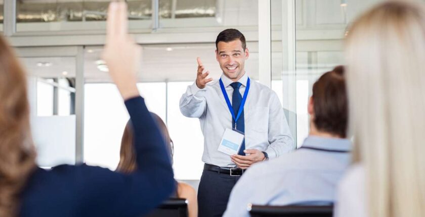 Coaching - differenze, vantaggi e strategie per la crescita professionale